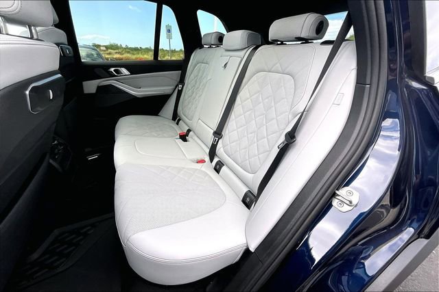 New 2026 BMW X5 xDrive50e w/ Premium Package image 10