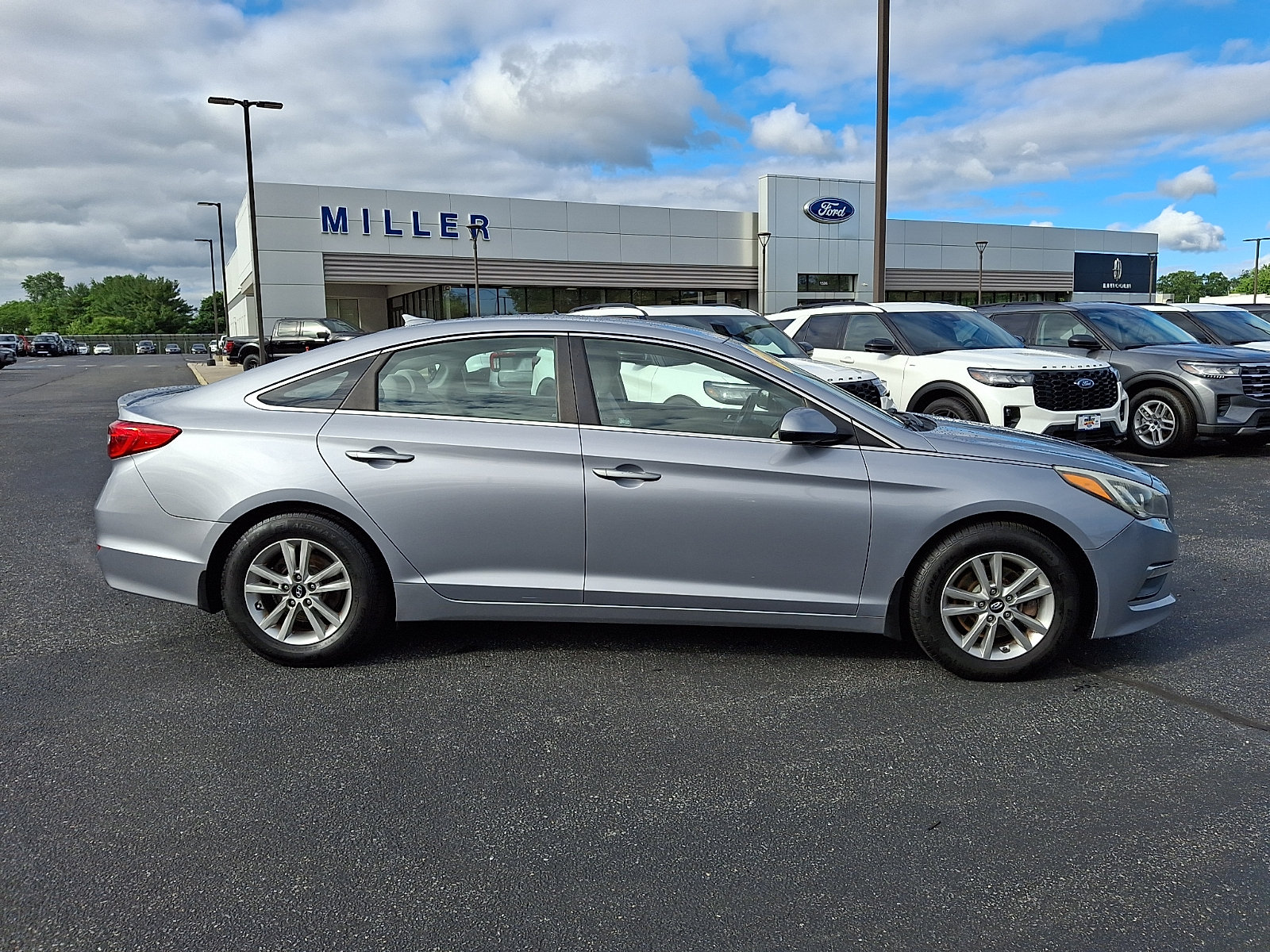 Used 2015 Hyundai Sonata SE FWD image 7