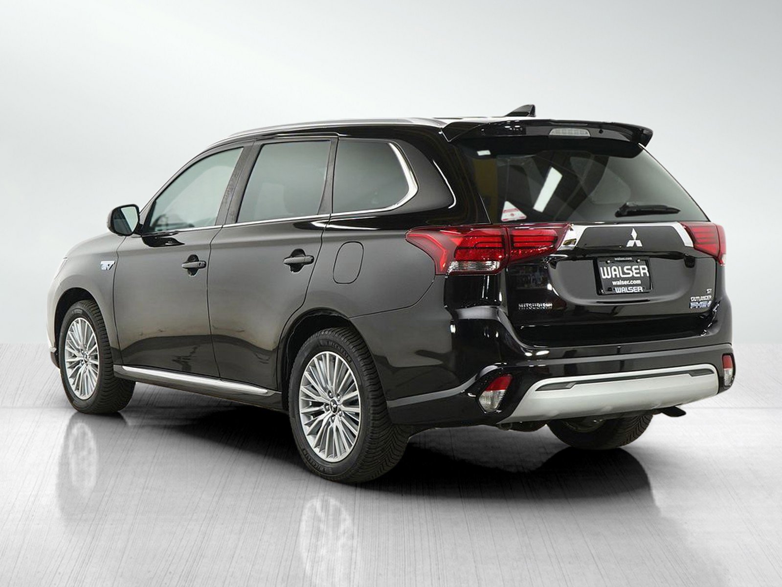 Used 2019 Mitsubishi Outlander GT AWD/4WD image 3