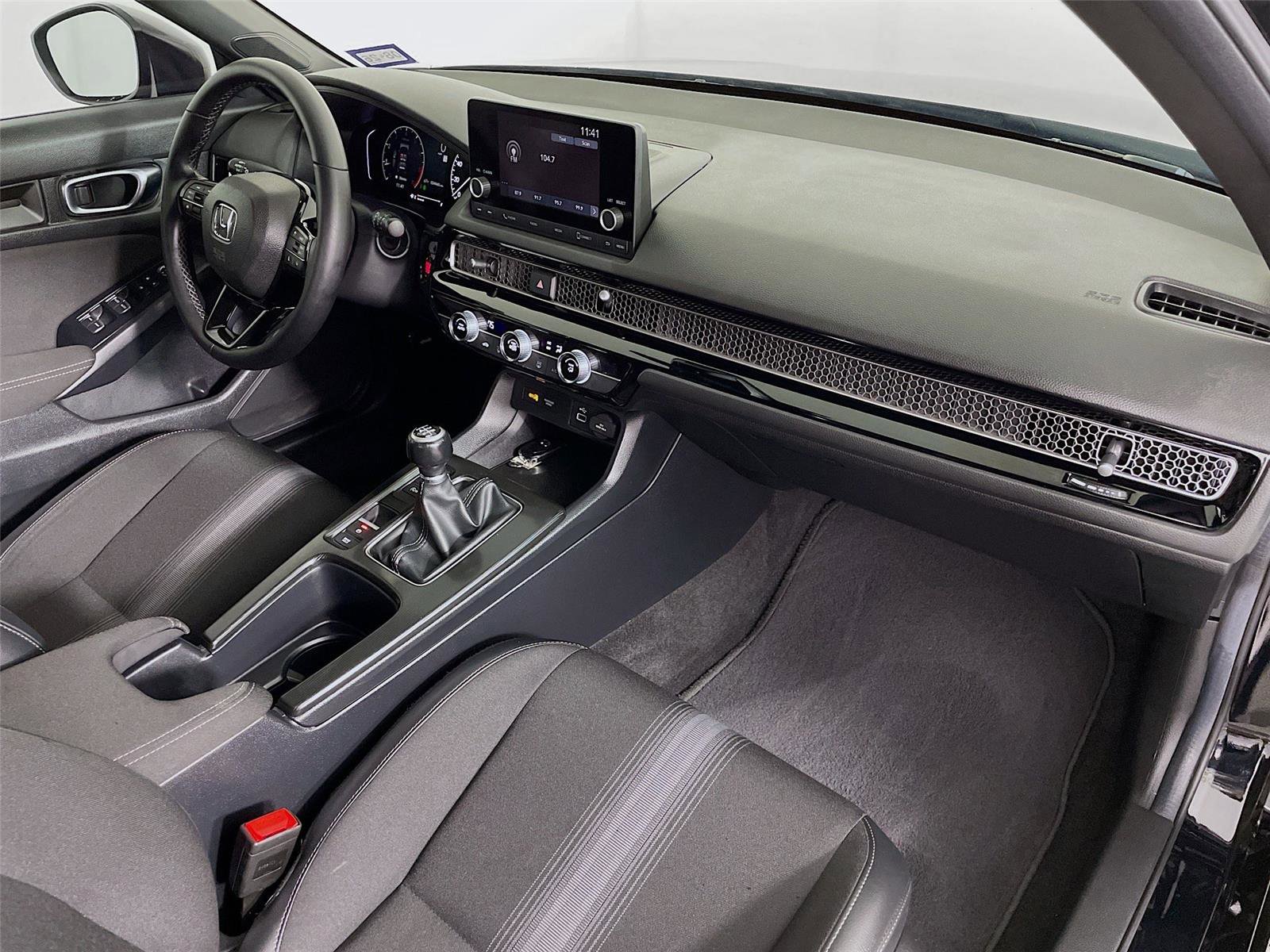 Used 2024 Honda Civic Sport image 28