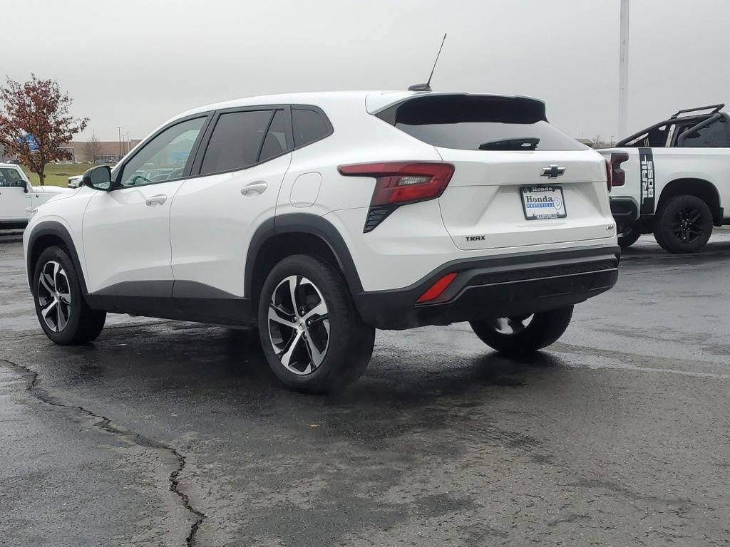 Used 2024 Chevrolet Trax RS image 5
