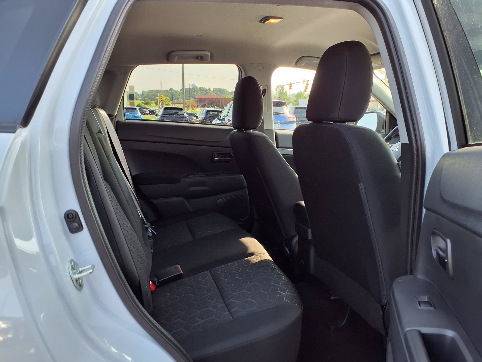 Used 2025 Mitsubishi Outlander Sport LE AWD/4WD image 24