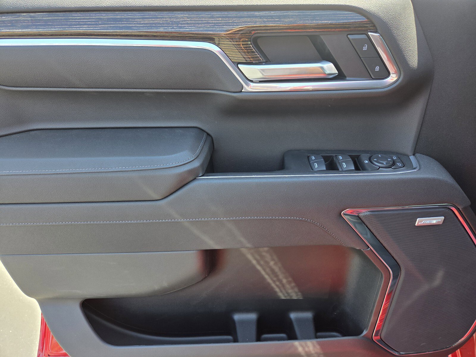 New 2025 GMC Sierra 1500 Elevation w/ Elevation Premium Package image 9