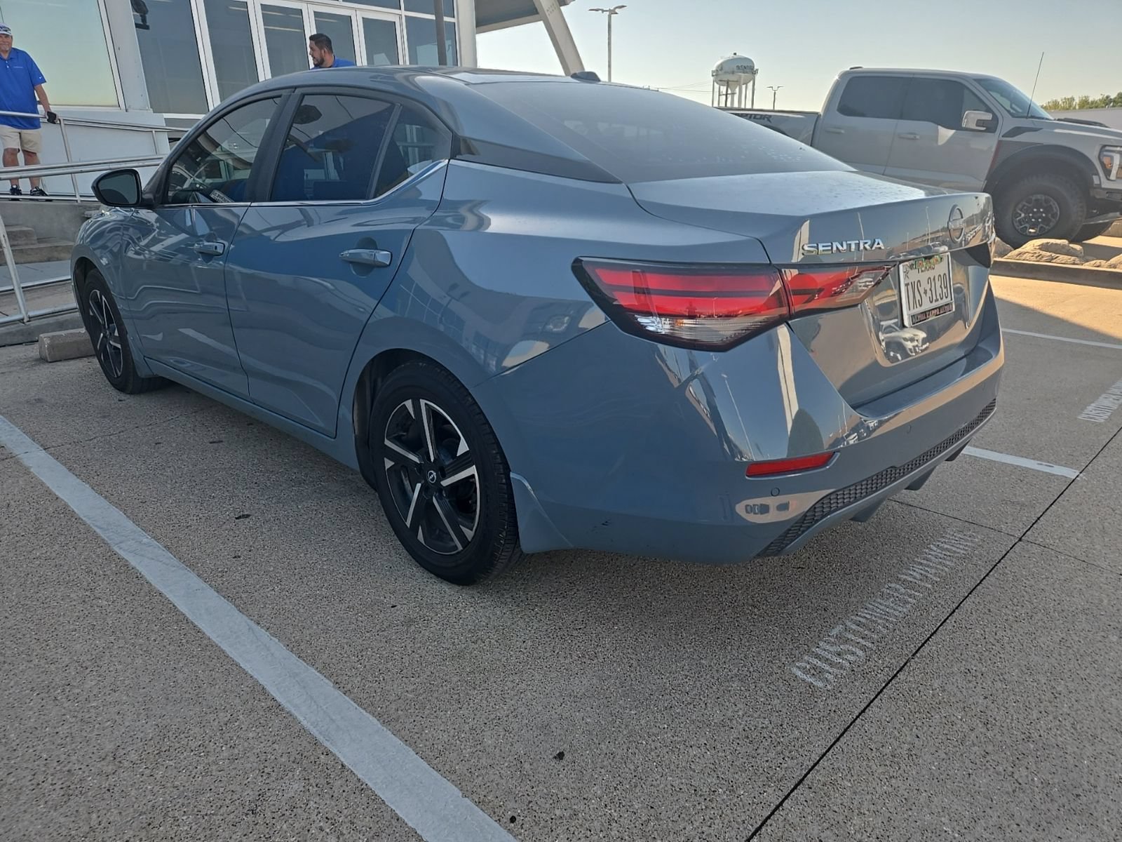 Used 2024 Nissan Sentra SV FWD image 3