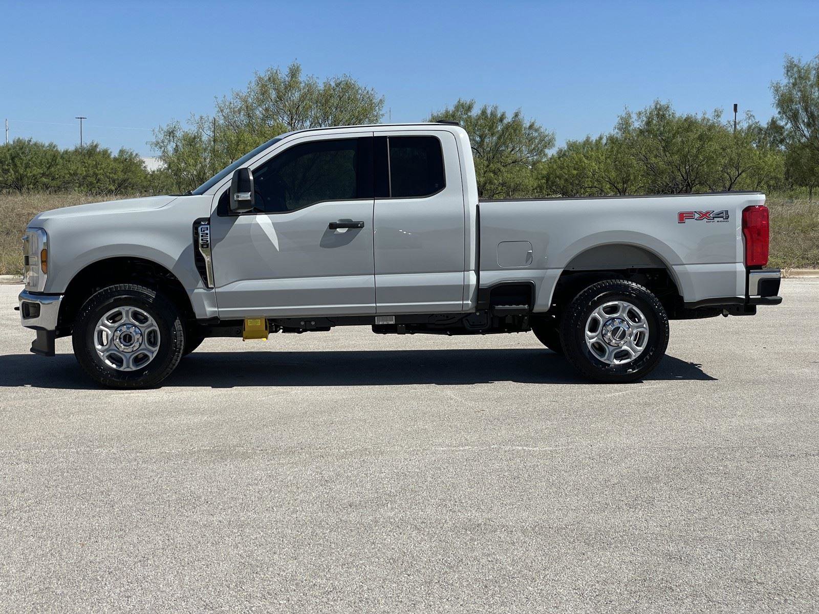 New 2026 Ford F250 XLT image 4