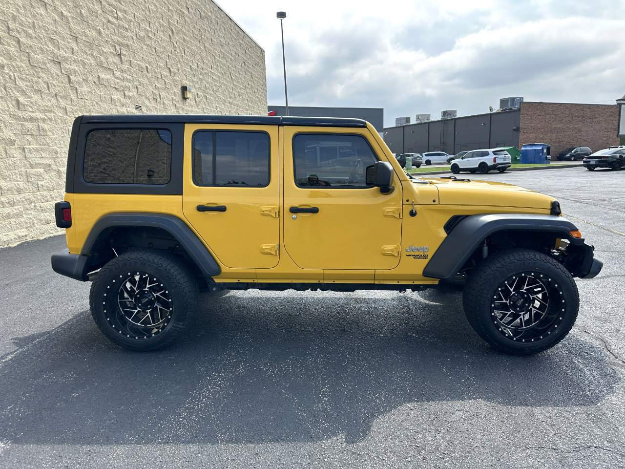 Used 2019 Jeep Wrangler Unlimited Sport image 6