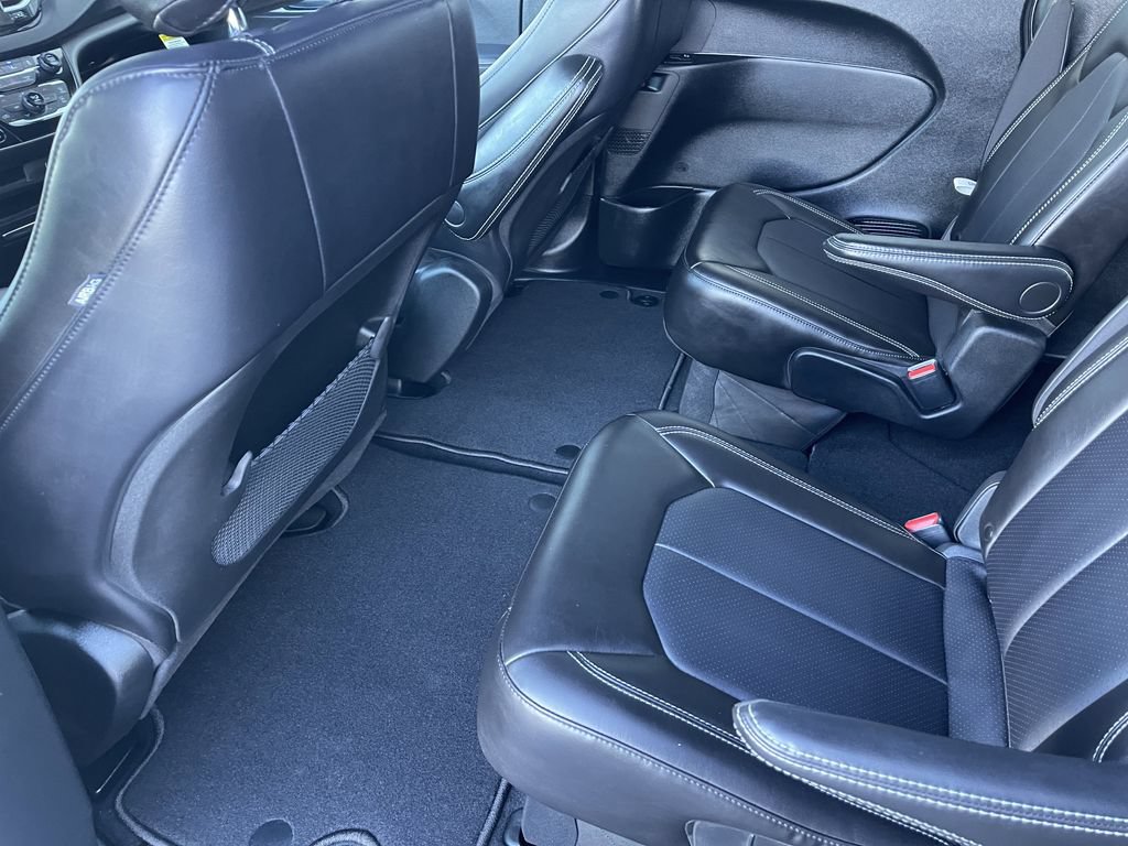 New 2026 Chrysler Voyager LX FWD image 18
