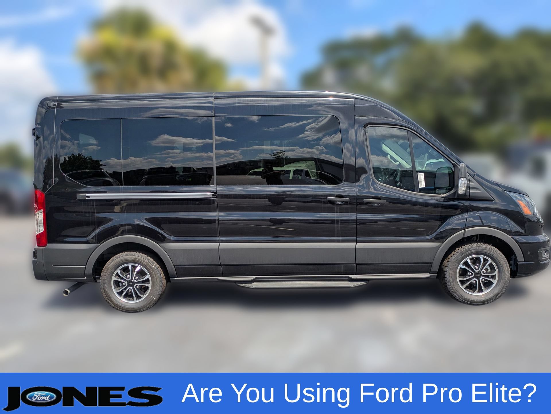 New 2025 Ford Transit 350 XLT RWD image 5