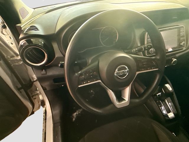 Used 2018 Nissan Kicks SV w/ Exterior Package image 12