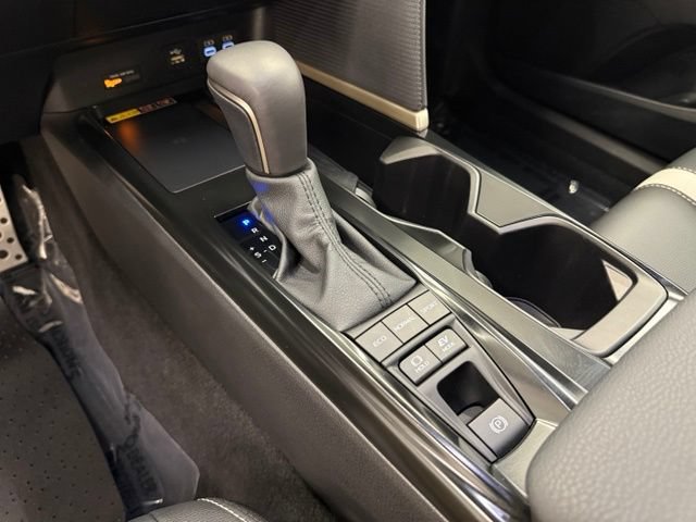 Certified 2025 Toyota Camry SE w/ Multimedia Upgrade Package AWD/4WD image 16