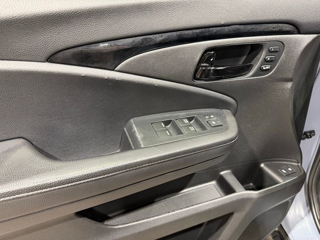 Used 2022 Honda Passport Elite image 18