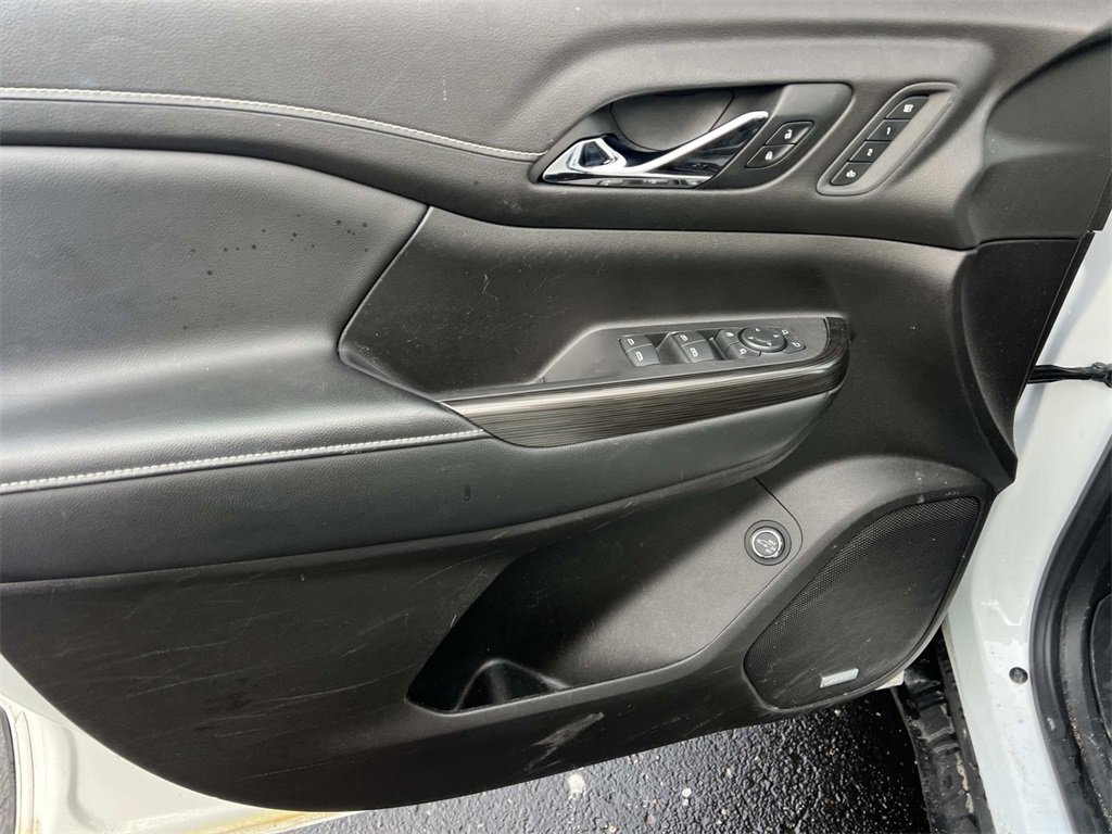 Used 2022 GMC Acadia SLT w/ Elevation Edition image 15