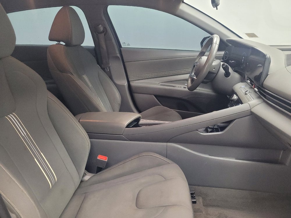 Used 2023 Hyundai Elantra SEL w/ Convenience Package image 21