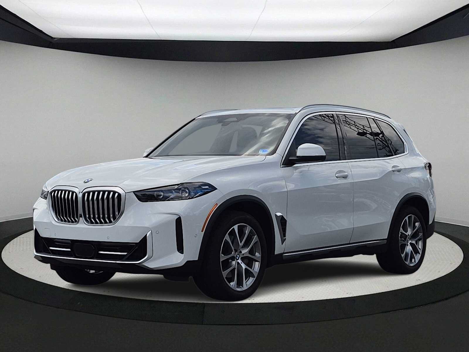 Used 2024 BMW X5 xDrive40i w/ Premium Package AWD/4WD image 4