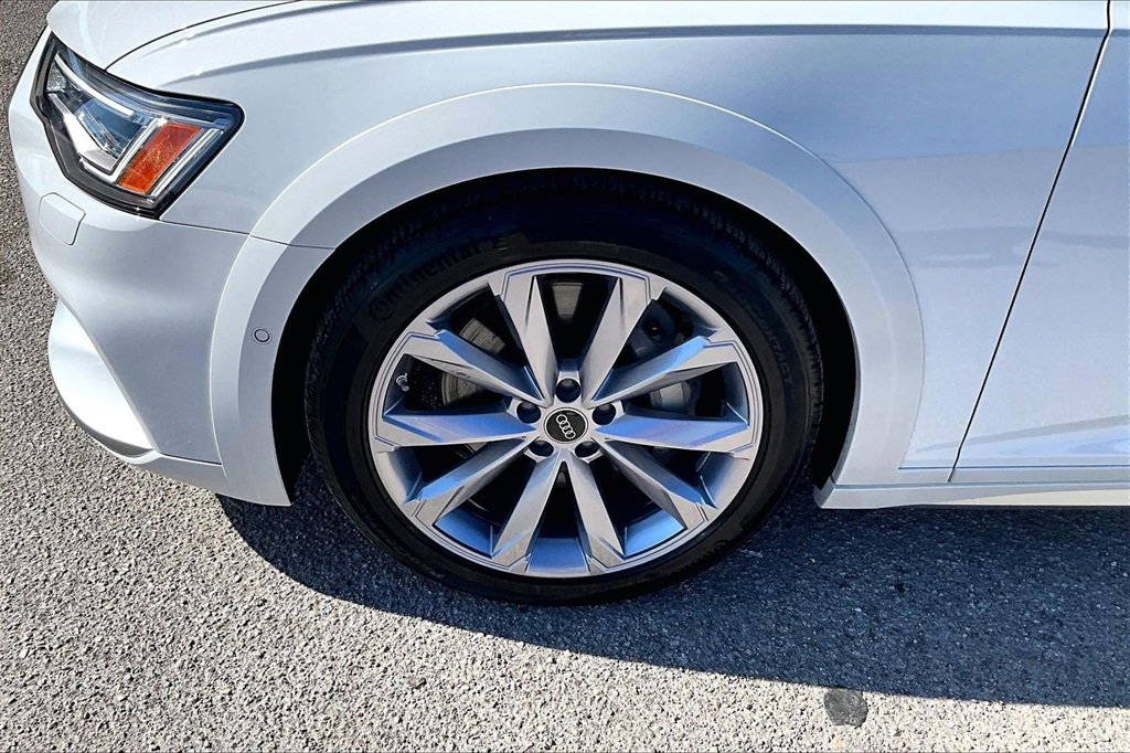 Used 2025 Audi A6 Premium Plus w/ Driver Assistance Package image 13
