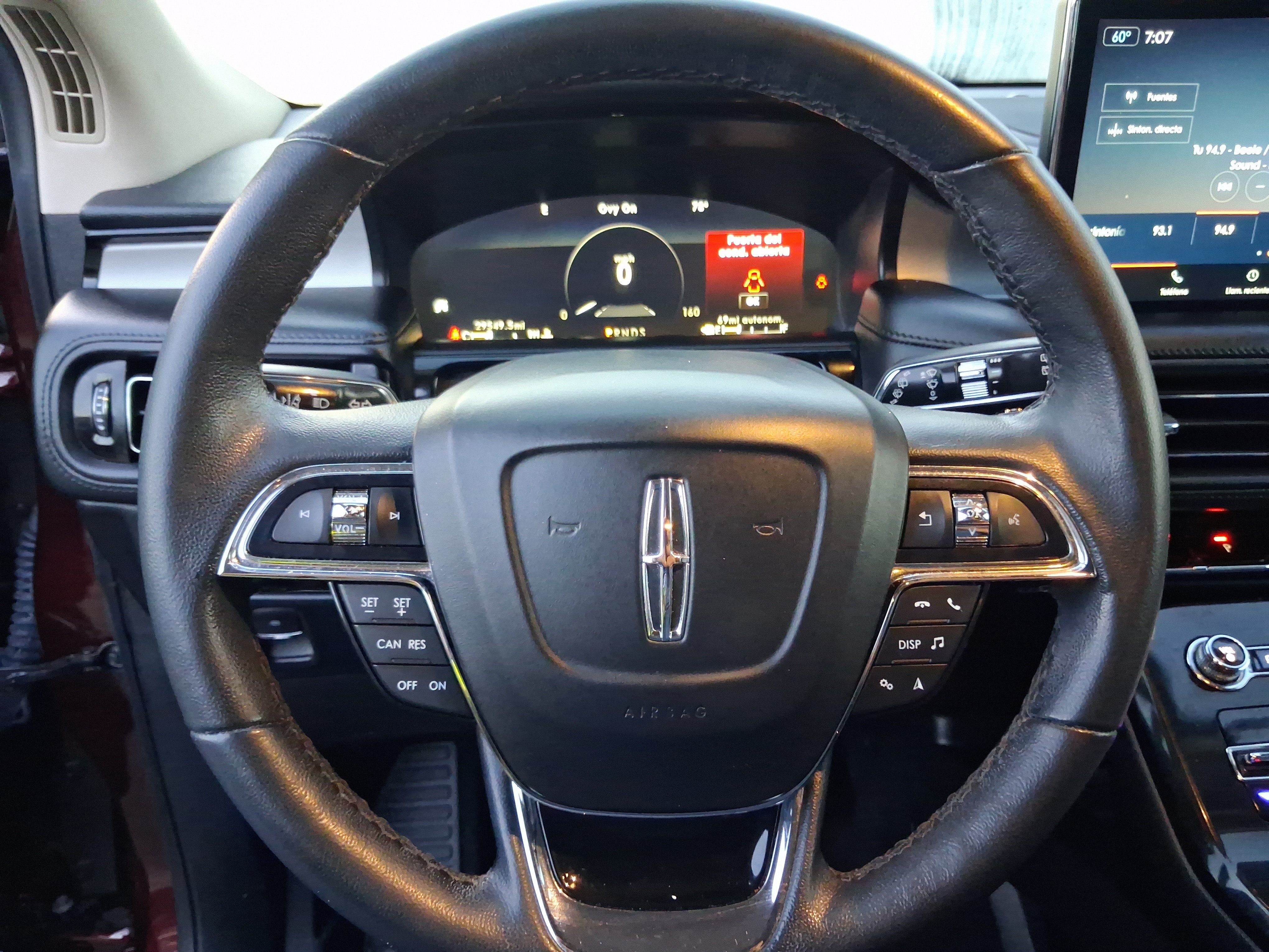 Used 2023 Lincoln Nautilus FWD image 13