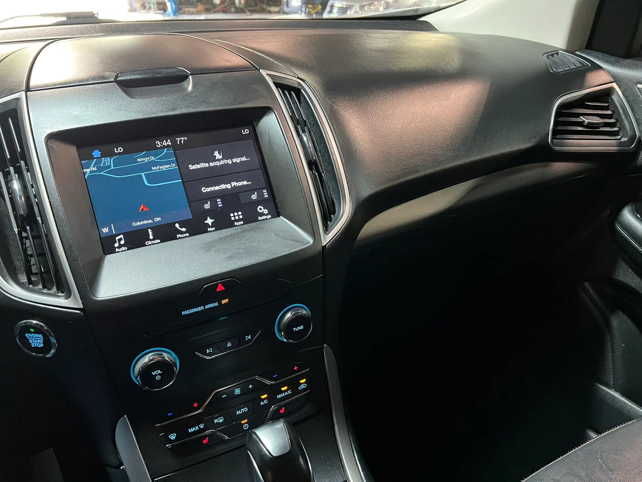 Used 2017 Ford Edge SEL w/ Equipment Group 201A AWD/4WD image 12