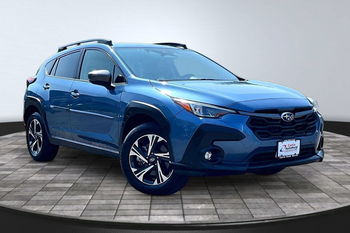 Used 2024 Subaru Crosstrek 2.0i Premium AWD/4WD image 3