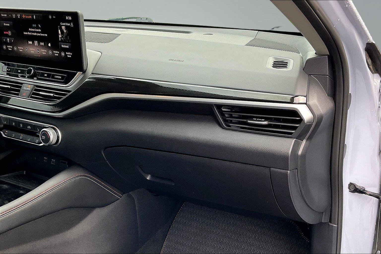 Certified 2024 Nissan Altima 2.5 SR w/ SR Premium Package FWD image 18