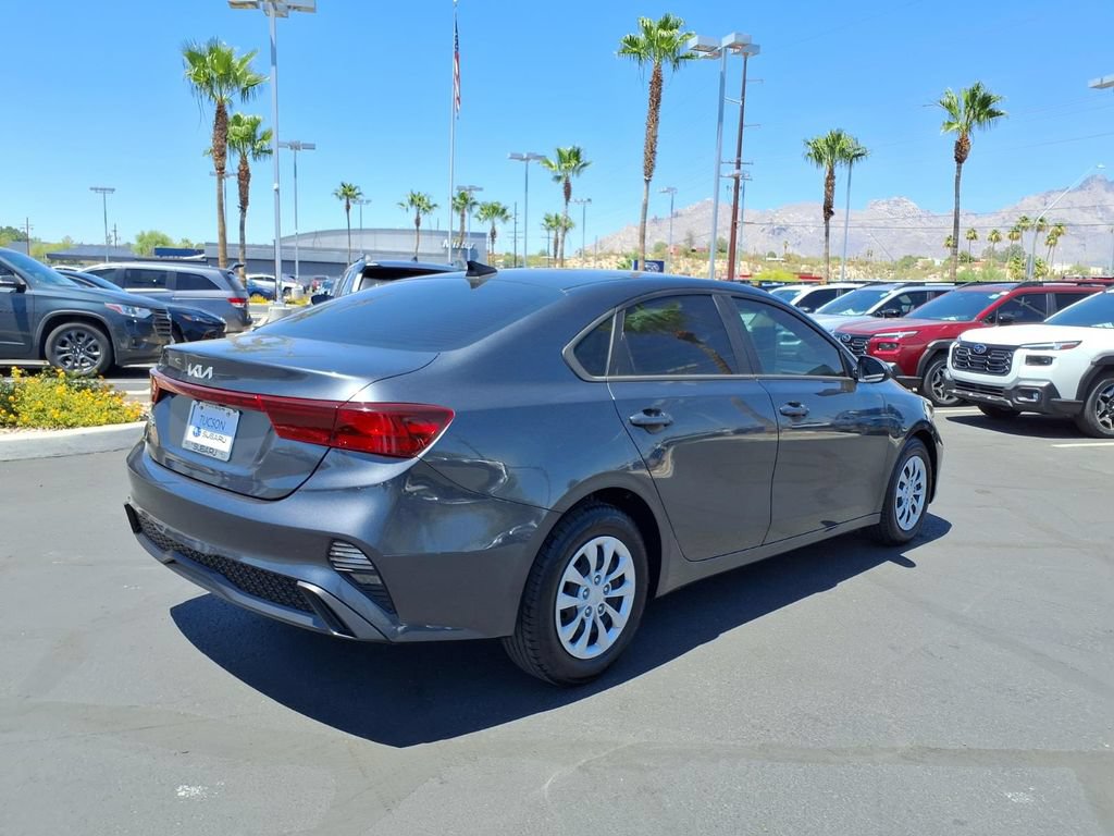 Used 2024 Kia Forte LX FWD image 10