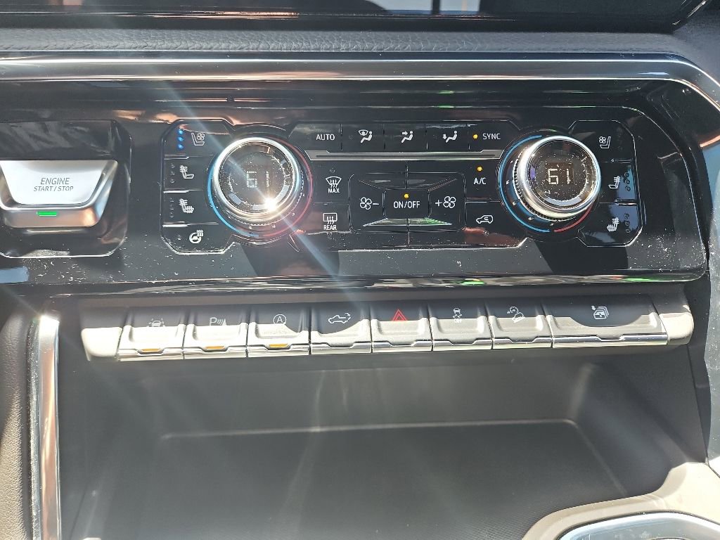 Used 2024 GMC Sierra 1500 Denali AWD/4WD image 34