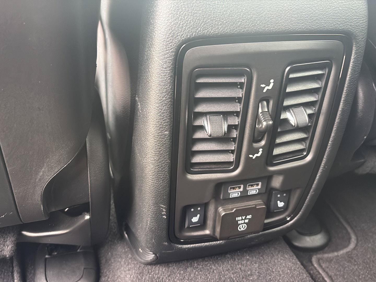 Used 2025 Dodge Durango R/T AWD/4WD image 7