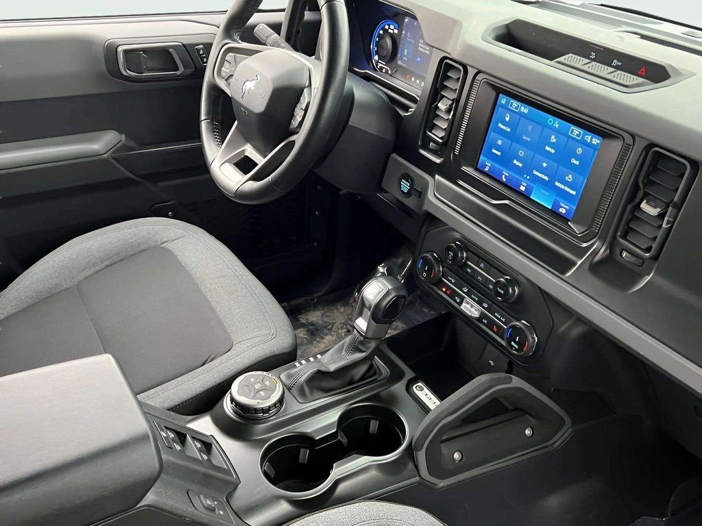 Used 2022 Ford Bronco Big Bend image 14