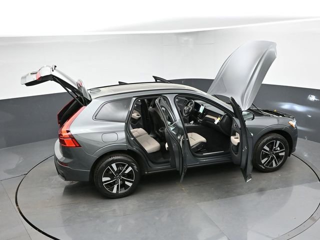 New 2026 Volvo XC60 B5 Core w/ Climate Package image 47
