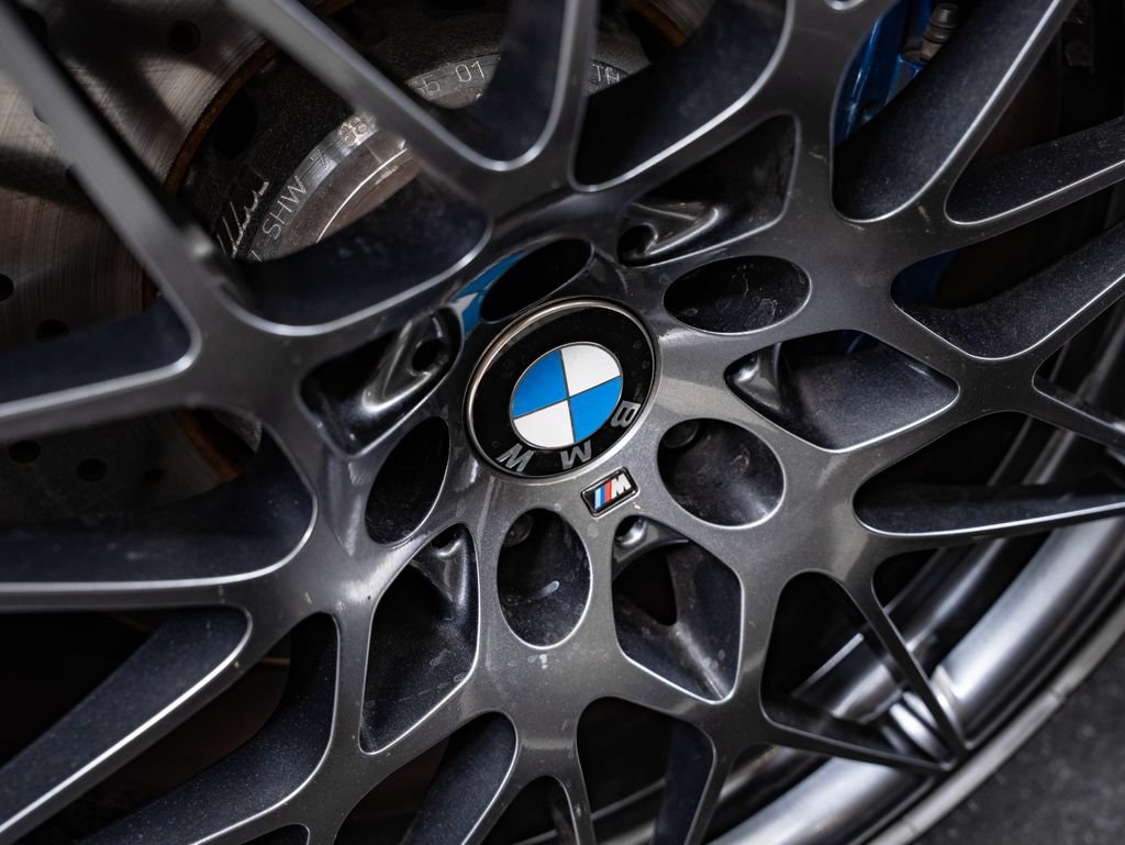Used 2018 BMW M3 RWD image 8