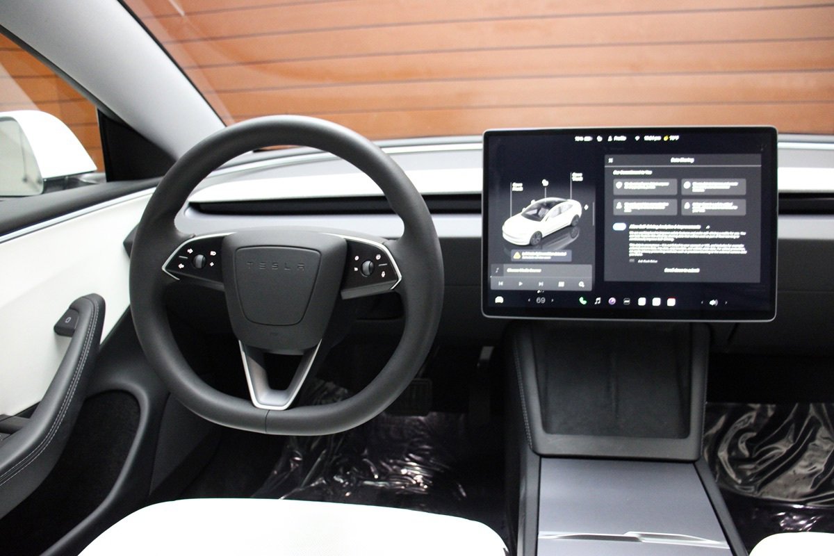 Used 2024 Tesla Model 3 Long Range RWD image 36