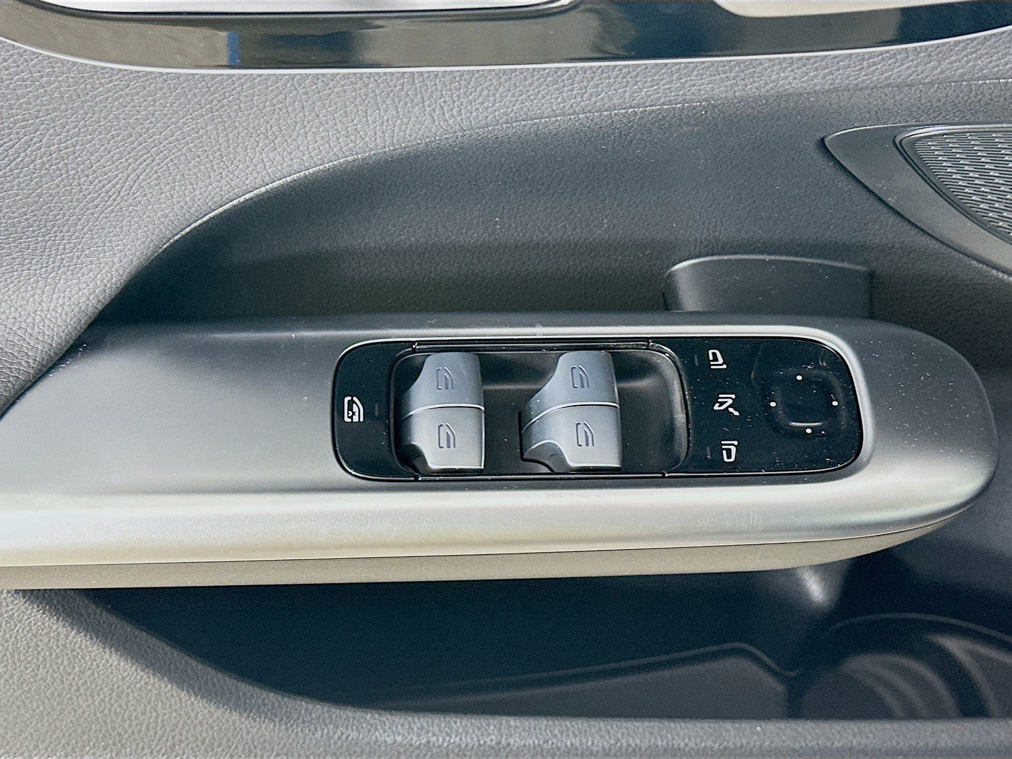 Certified 2026 Mercedes-Benz C 300 4MATIC Sedan image 22
