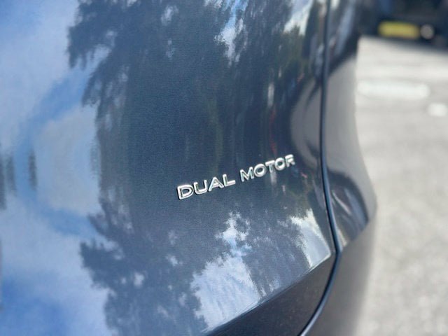 Used 2023 Tesla Model Y Long Range AWD/4WD image 19