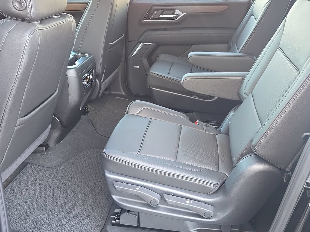 New 2026 GMC Yukon XL Denali w/ Sun & Power Step Package AWD/4WD image 25