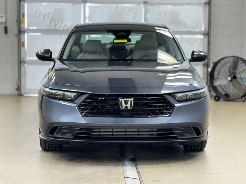 Used 2024 Honda Accord EX image 2