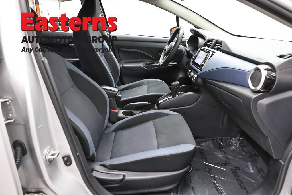Used 2023 Nissan Versa SV FWD image 24