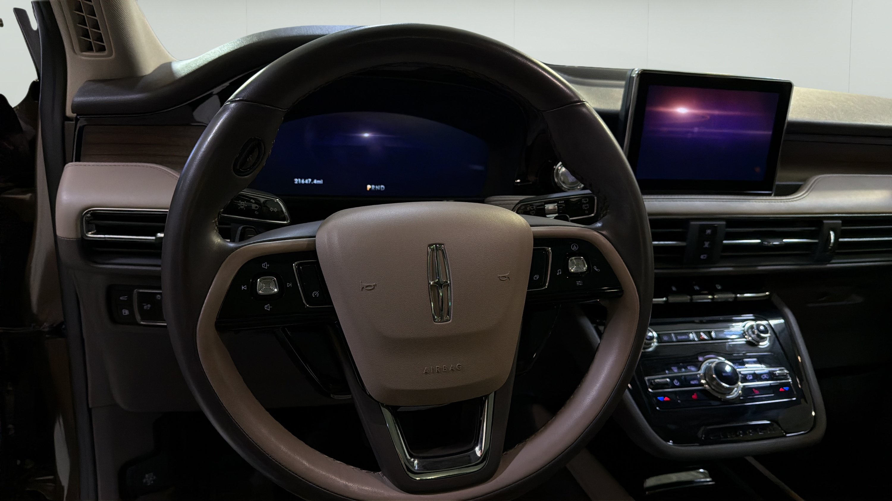 Used 2022 Lincoln Corsair Grand Touring AWD/4WD image 12