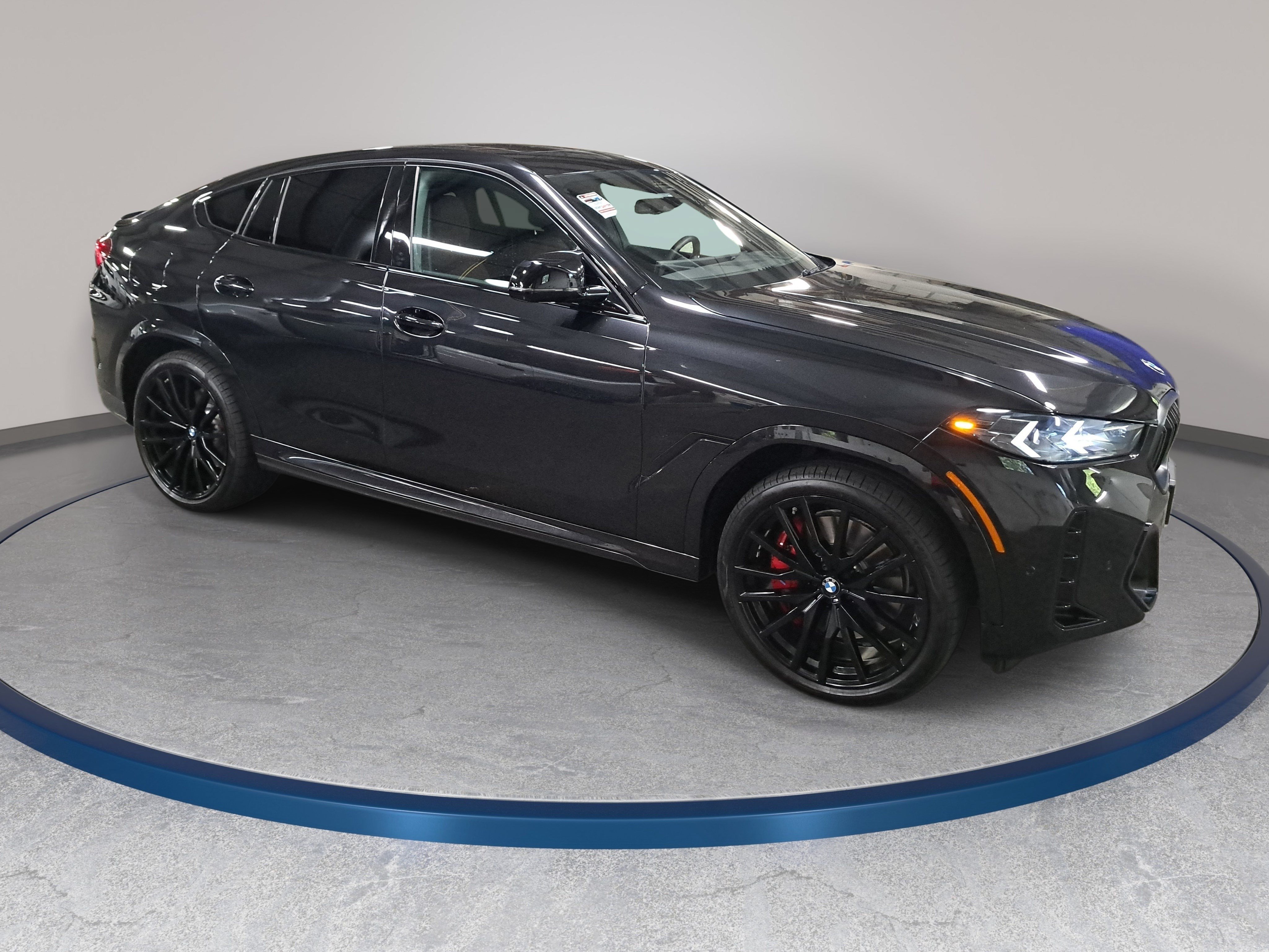 Certified 2026 BMW X6 M60i AWD/4WD image 4