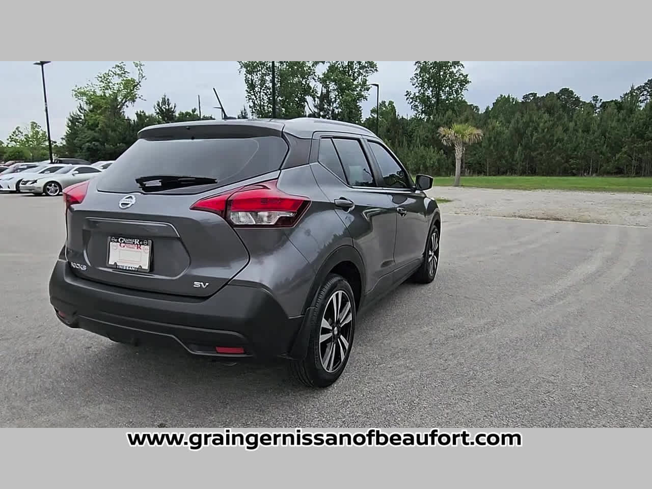 Used 2018 Nissan Kicks SV FWD image 29