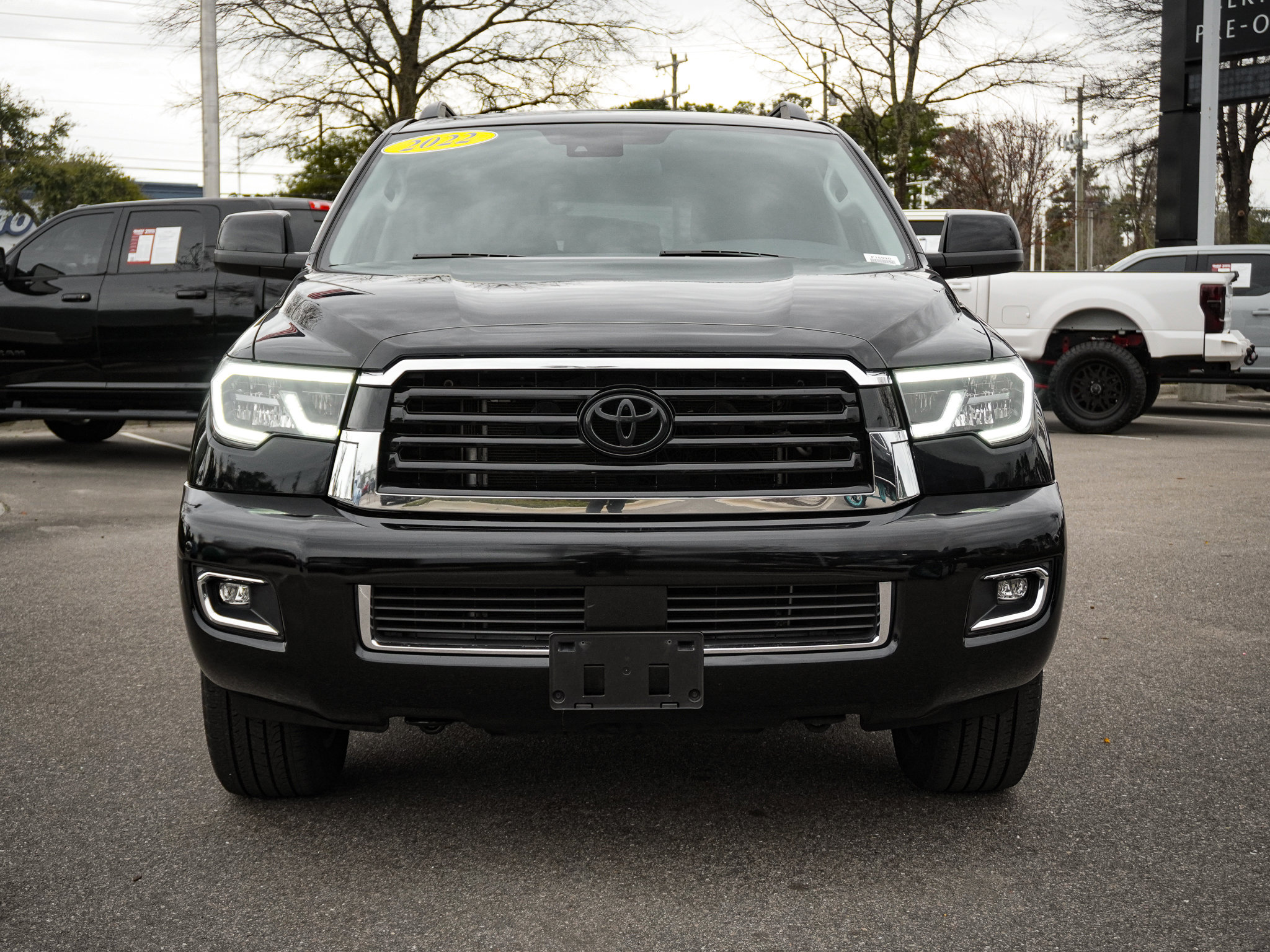 Used 2022 Toyota Sequoia TRD Sport image 3