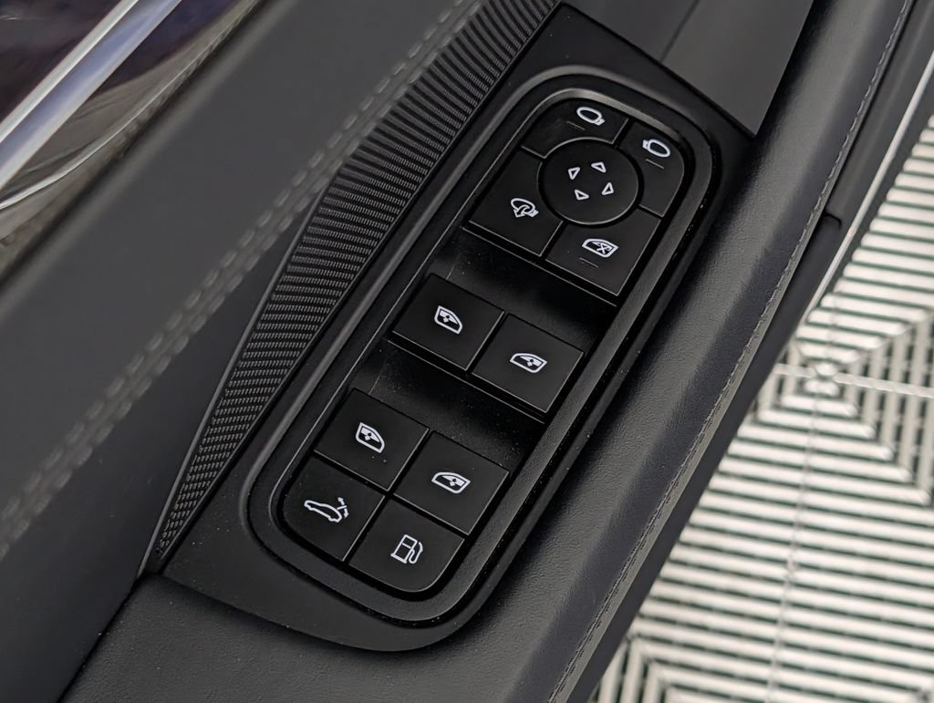 Certified 2022 Porsche Panamera 4 Executive AWD/4WD image 27
