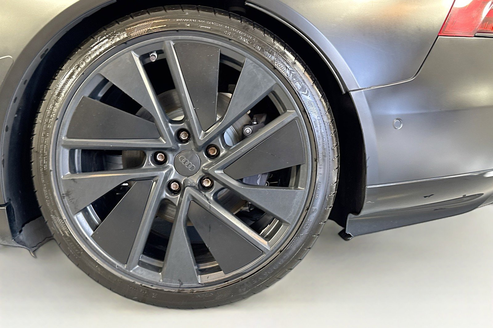 Used 2022 Audi e-tron GT Prestige w/ Prestige Package image 29