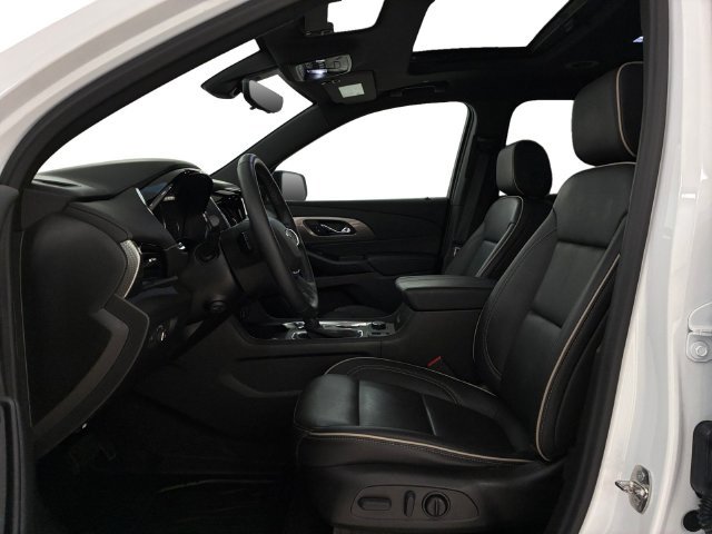 Used 2023 Chevrolet Traverse Premier w/ Redline Edition AWD/4WD image 12