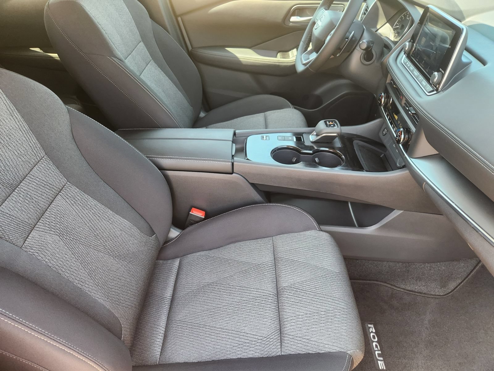 New 2026 Nissan Rogue SV FWD image 13