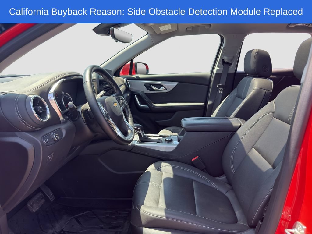 Used 2025 Chevrolet Blazer LT w/ Sound & Technology Package FWD image 9