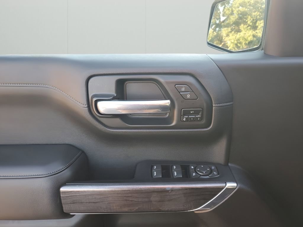 Used 2020 Chevrolet Silverado 1500 LTZ w/ LTZ Premium Package image 26