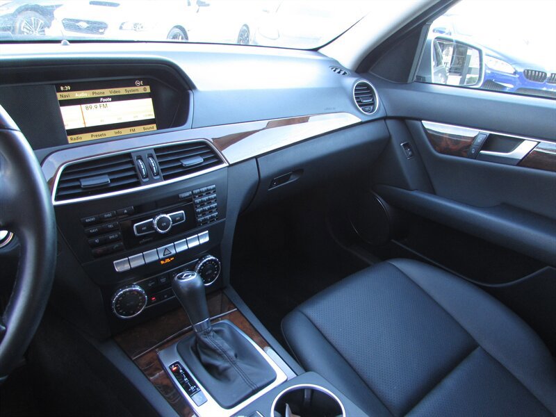 Used 2012 Mercedes-Benz C 250 Sedan image 18