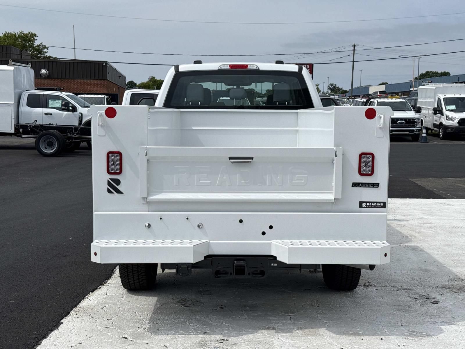 New 2026 Ford F250 XL w/ XL Chrome Package AWD/4WD image 4