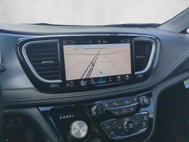 New 2026 Chrysler Pacifica Limited w/ S Appearance Package image 10