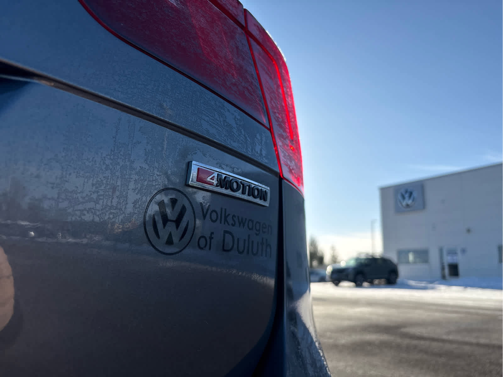 Certified 2020 Volkswagen Tiguan SE image 38