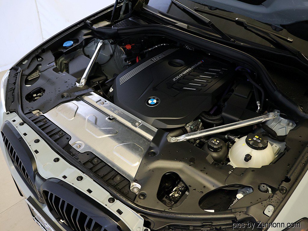 Certified 2023 BMW X4 M40i AWD/4WD image 41